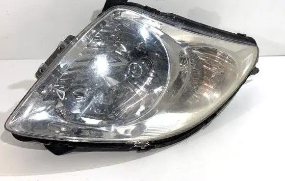 Suzuki Swift I Headlight/headlamp SZ092-A201R