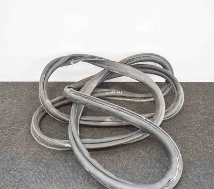 Tesla Model X Trunk rubber seal (body) 103303800