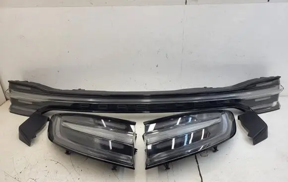 Porsche Macan (95B) Rear/tail lights set 95B945208F 95B945091N