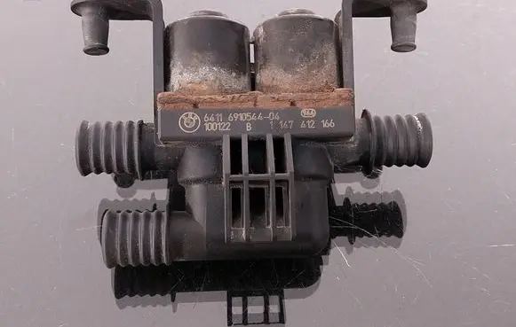 BMW X5 E70 Coolant heater control valve 6411691054404 691054404