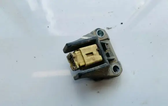 Subaru Legacy Airbag deployment crash/impact sensor