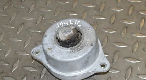 Porsche 997 Engine mount bracket 99737504903