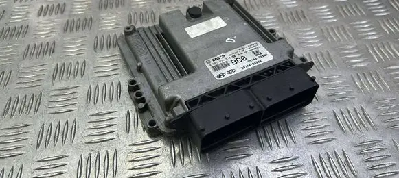 Hyundai i30 Engine control unit/module 0281031578 391402ABB0