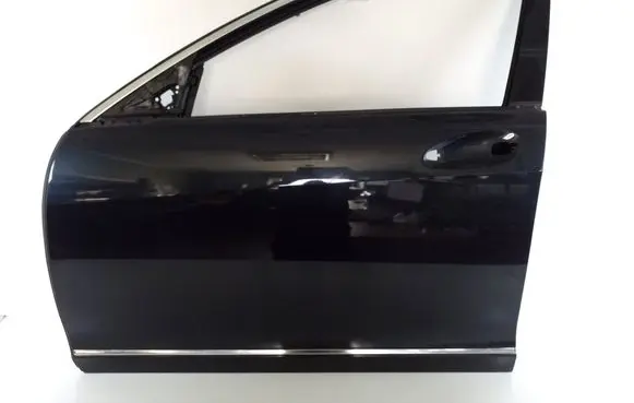 Mercedes-Benz S W221 Door (2 Door Coupe) A2217200105