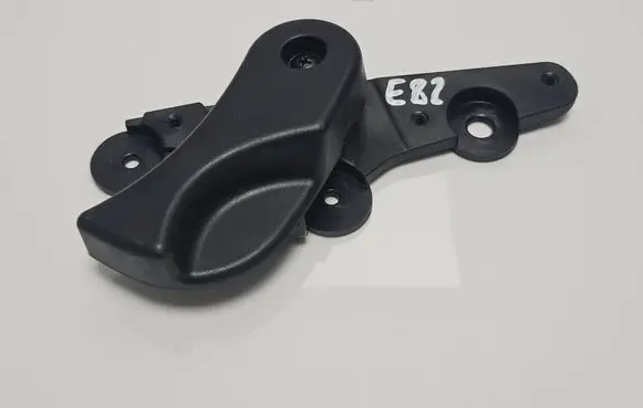 BMW 1 E82 E88 Engine bonnet (hood) release handle 7058117 107019