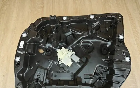 BMW X6 G06 Front window lifting mechanism without motor 5A3EB44 9450070