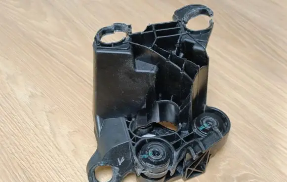 Mercedes-Benz CLS C218 X218 Other brake parts A2124301810