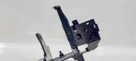 Volkswagen PASSAT B5.5 ABS pump bracket 4B0614119AA
