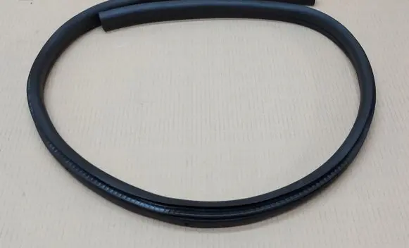 Maserati GranTurismo Rubber seal loading door 