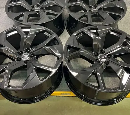 Audi RS Q8 R23 light alloy rim 4M8601025AP