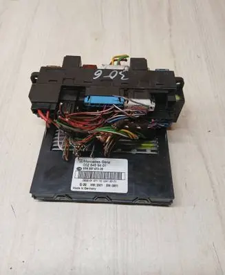 Mercedes-Benz C W203 Fuse box set 0025459401 5DK00797330