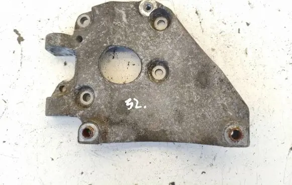 Peugeot 3008 I A/C compressor mount bracket AV6Q10K360AA AV6Q10K360