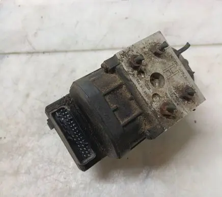 Nissan Almera N16 ABS Pump 0265216733 476605M301
