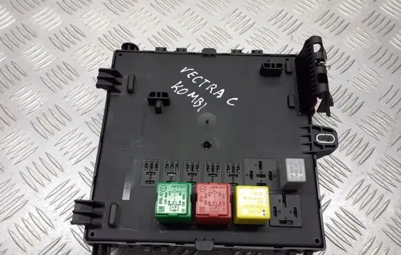 Opel Vectra C High voltage junction box 532150018
