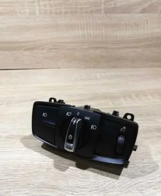 BMW X5 F15 Light switch 9311721