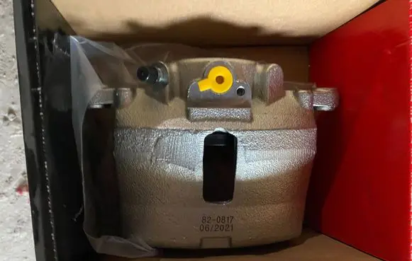 Ford Ranger Front brake caliper 3664620