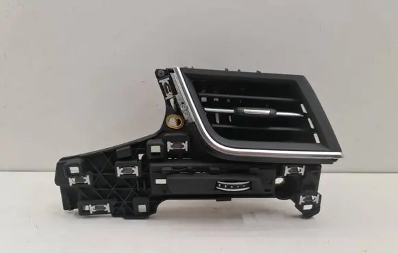 Audi Q7 4M Dashboard side air vent grill/cover trim 4M2820902AK