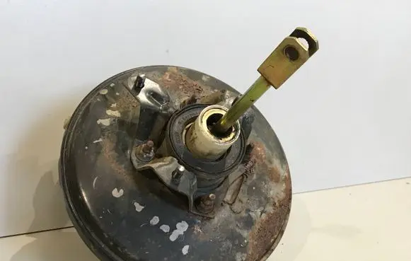 Seat Toledo I (1L) Brake booster 1L0612105A