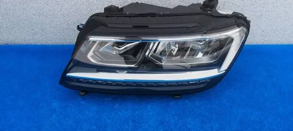 Volkswagen Tiguan Headlight/headlamp 5NB941773E
