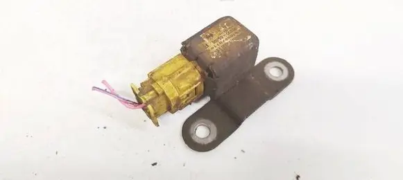 Suzuki Grand Vitara II Airbag deployment crash/impact sensor 3893065J10 38930-65J10