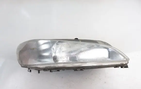 Peugeot 306 Headlight/headlamp 
