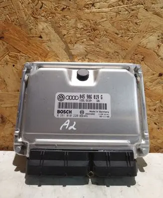 Audi A2 Engine control unit/module 045906019G 0281010220