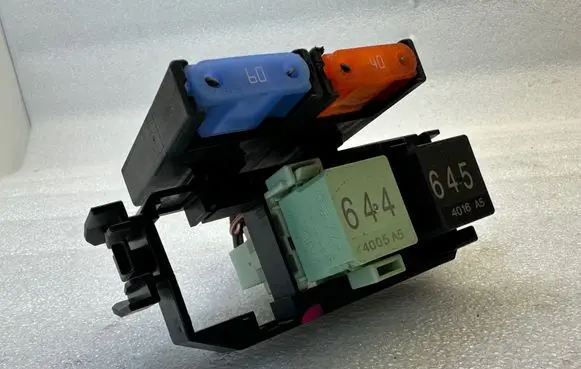 Audi A6 Allroad C7 Fuse module 4G0937503 8A0937530 4H0951253A