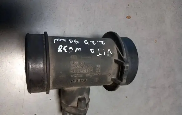 Mercedes-Benz Vito Viano W638 Mass air flow meter 0000940948 0280217114