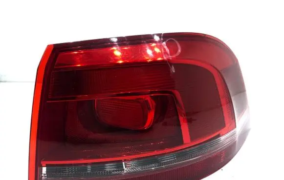 Volkswagen PASSAT B7 Rear/tail lights 3AF945096C