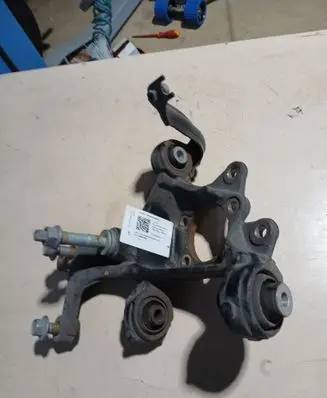 Toyota Prius (XW50) Rear wheel hub spindle/knuckle 4230447050