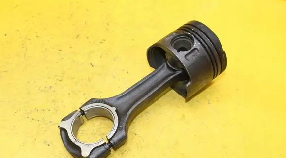 Mercedes-Benz Sprinter W901 W902 W903 W904 Piston with connecting rod