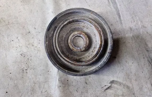 Ford Galaxy Crankshaft pulley 