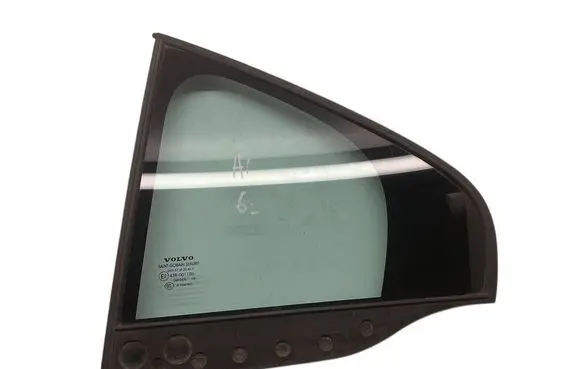 Rear vent window glass