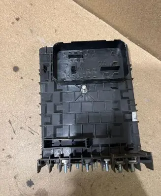 Volkswagen Golf V Fuse module 1K0937125 017183071