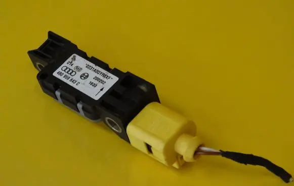 Audi A6 S6 C6 4F Airbag deployment crash/impact sensor 4B0959643C