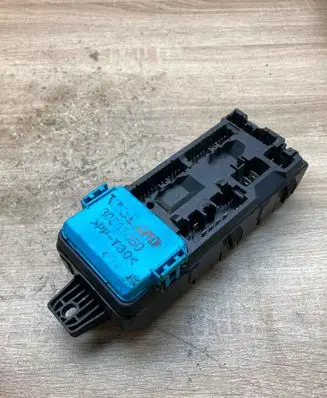 Volvo S40, V40 Fuse module 30807050