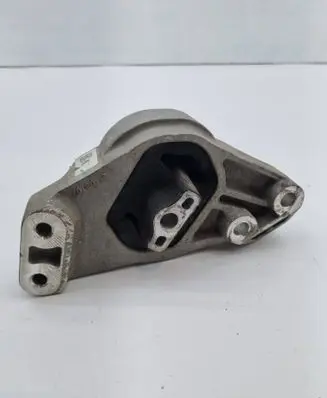 Jeep Grand Wagoneer Engine mount bracket 68403916AB 20210403