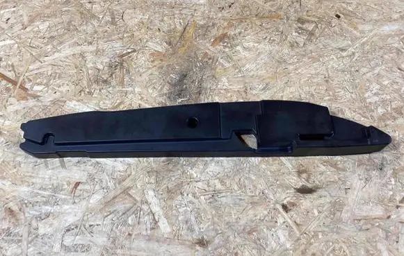 Maserati Levante Fender foam support/seal 670033524