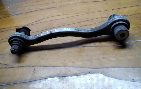 Mercedes-Benz E AMG W212 Rear upper control arm/wishbone 20402RSA3