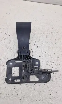 Audi A4 S4 B8 8K Engine bonnet/hood lock/latch loop/hook 8T0823480