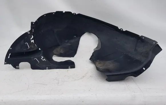Audi A1 Front arch 82A809957AA