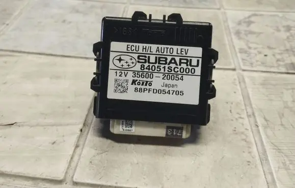Subaru Forester SH Light module LCM 84051SC000 3560020054 88PFD054705