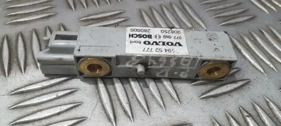 Volvo V70 Airbag deployment crash/impact sensor 9452777 008250