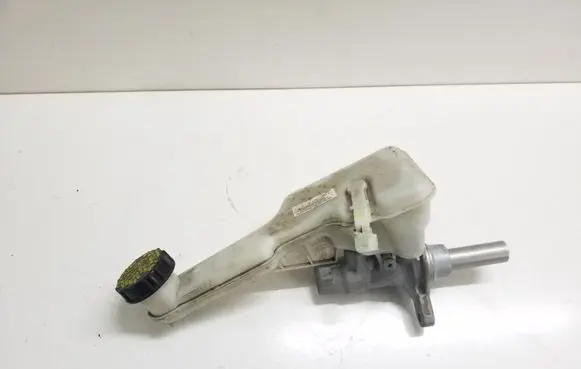 Master brake cylinder