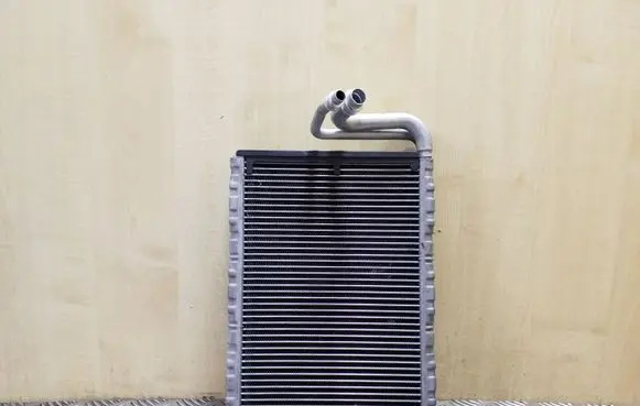 Air conditioning (A/C) radiator (interior)