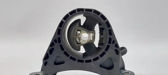 Opel Insignia A Engine mount bracket 13227769
