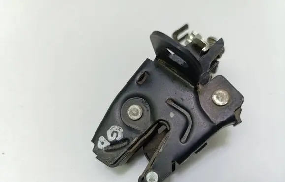 Volkswagen Caddy Loading door lock 7H0827162A