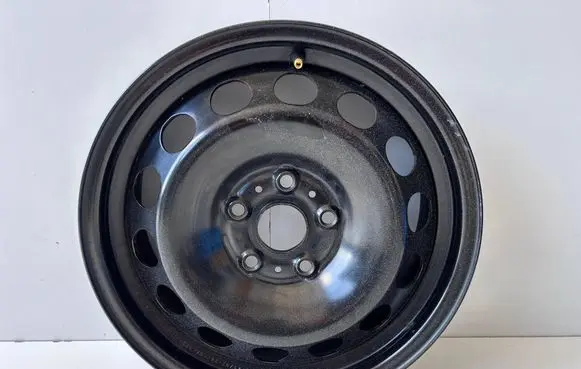 Volkswagen Golf V R16 steel rim KBA43738