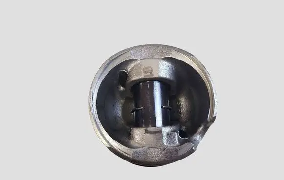 Audi Q5 SQ5 8R Piston 0000