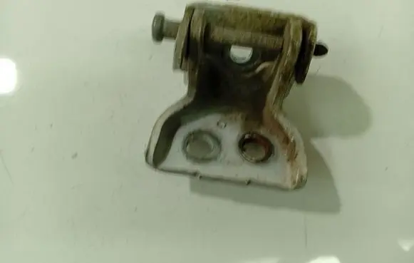 Citroen Berlingo Front door upper hinge 